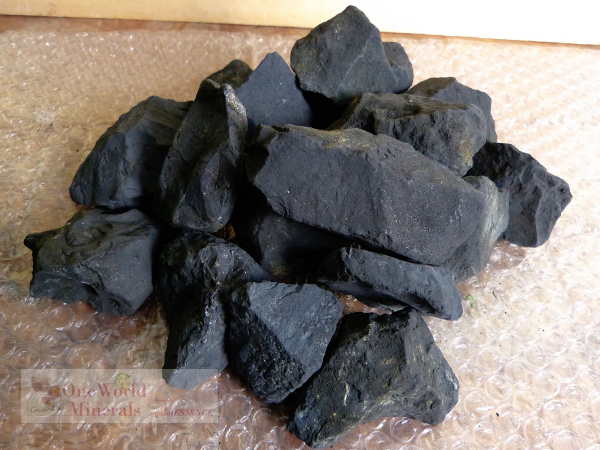 Schungit, Rohsteine XL, 1kg Pack.